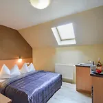 Pod Tatrami * Nová Lesná